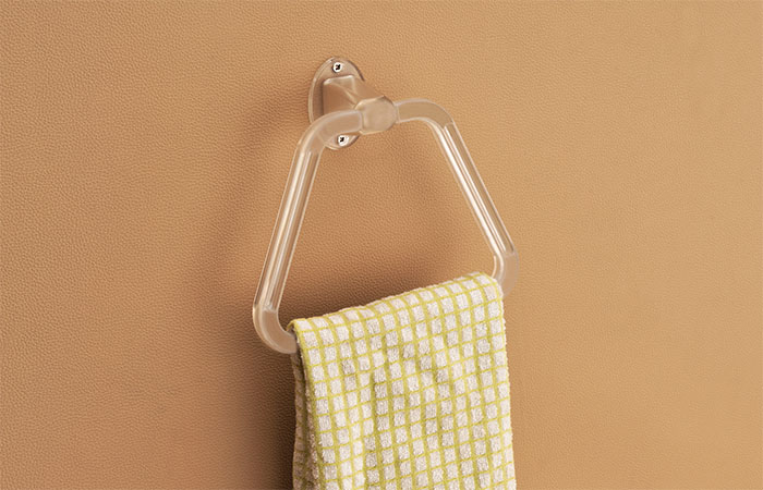 TOWEL RING TRIANGLE